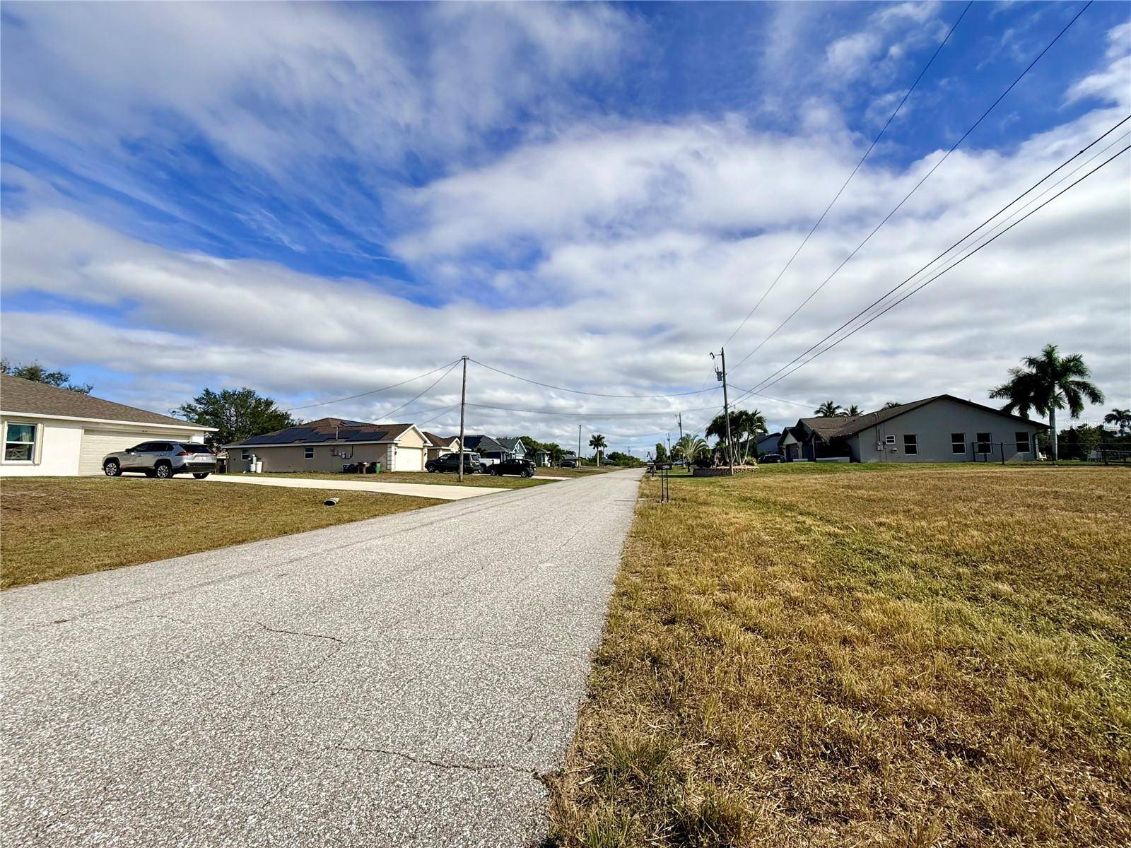 418 NW 14TH TER, Cape Coral, FL 33993