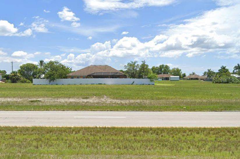 348 DIPLOMAT Pkwy W, Cape Coral, FL 33993