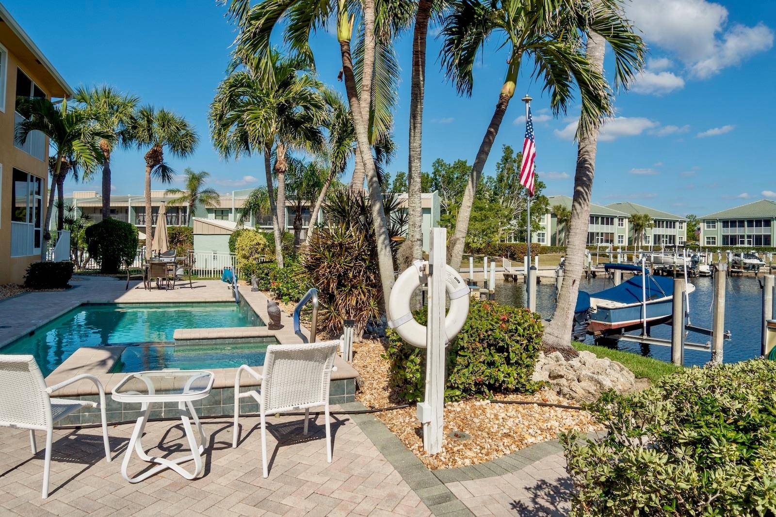 3216 PURPLE MARTIN DR #121, Punta Gorda, FL 33950