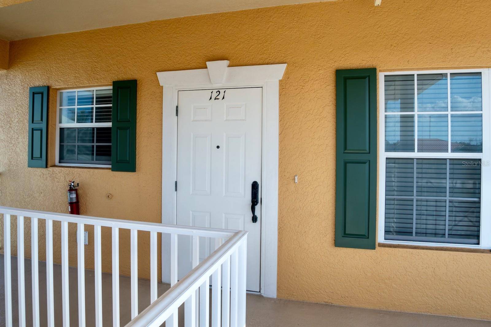 3216 PURPLE MARTIN DR #121, Punta Gorda, FL 33950