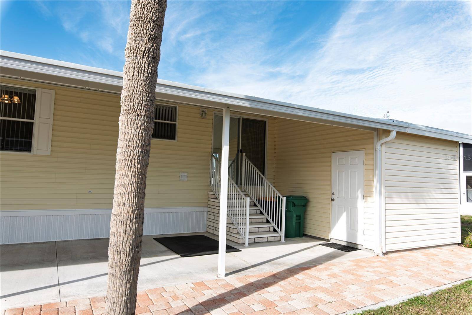 33 AMSTERDAM AVE, Punta Gorda, FL 33950
