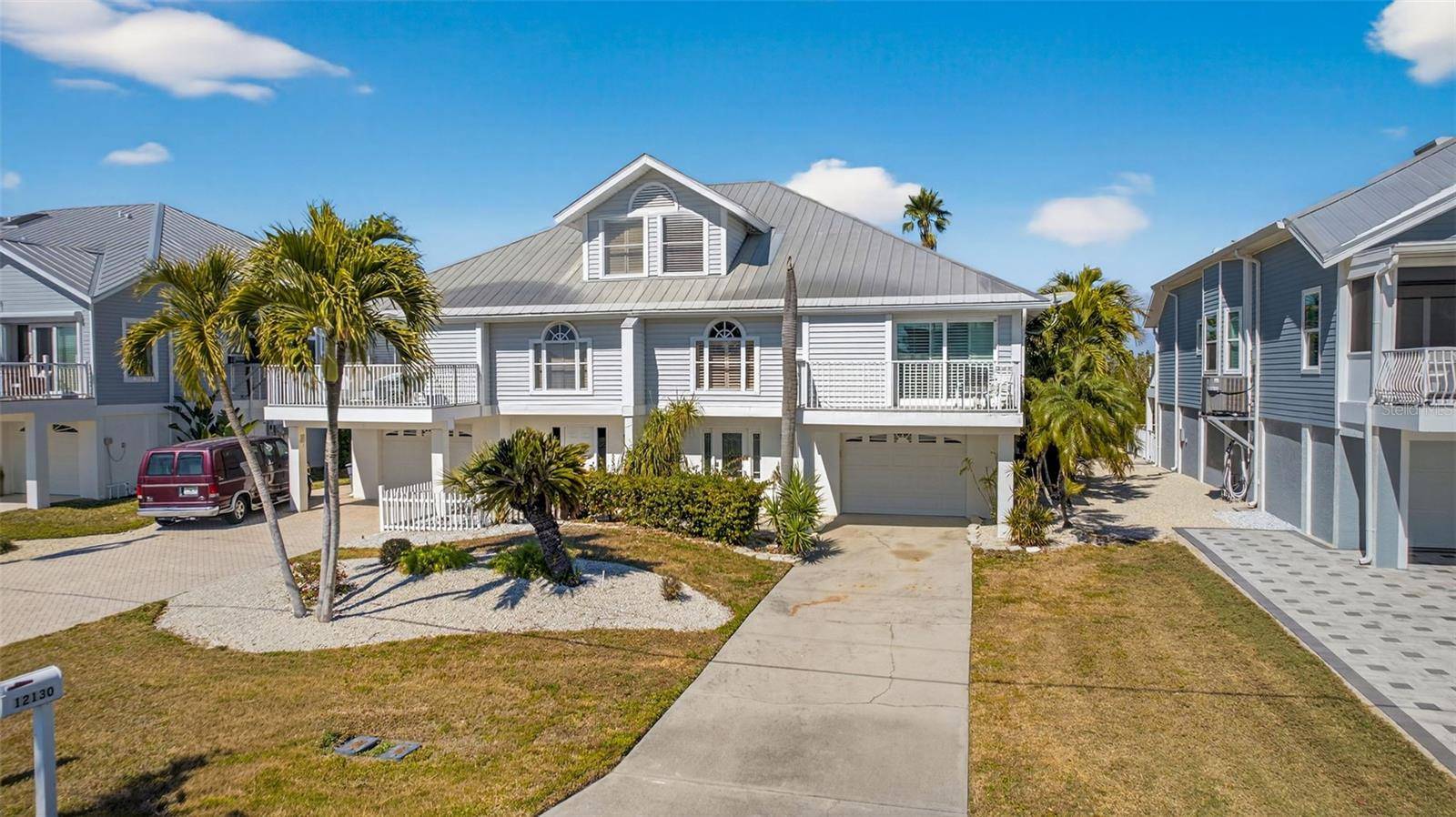 12130 SIESTA DR, Fort Myers Beach, FL 33931