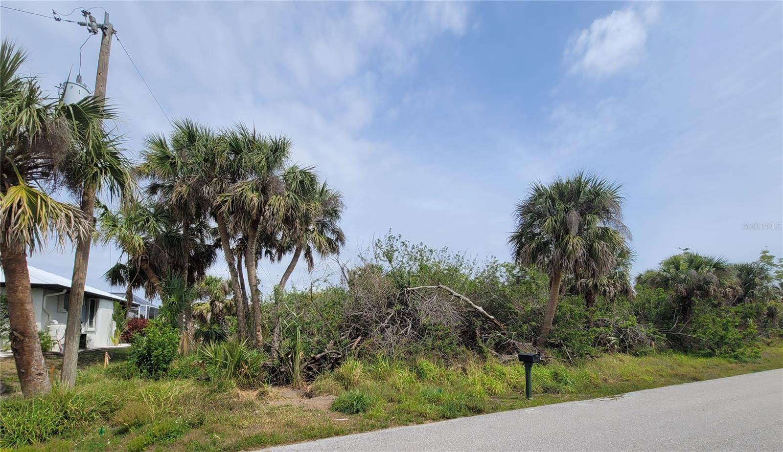 18562 ASHCROFT CIR, Port Charlotte, FL 33948