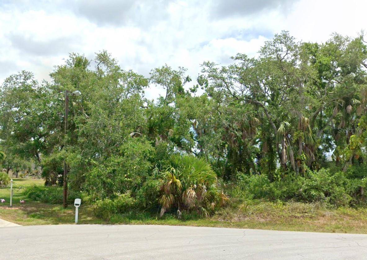 104 REBEL CT, Rotonda West, FL 33947