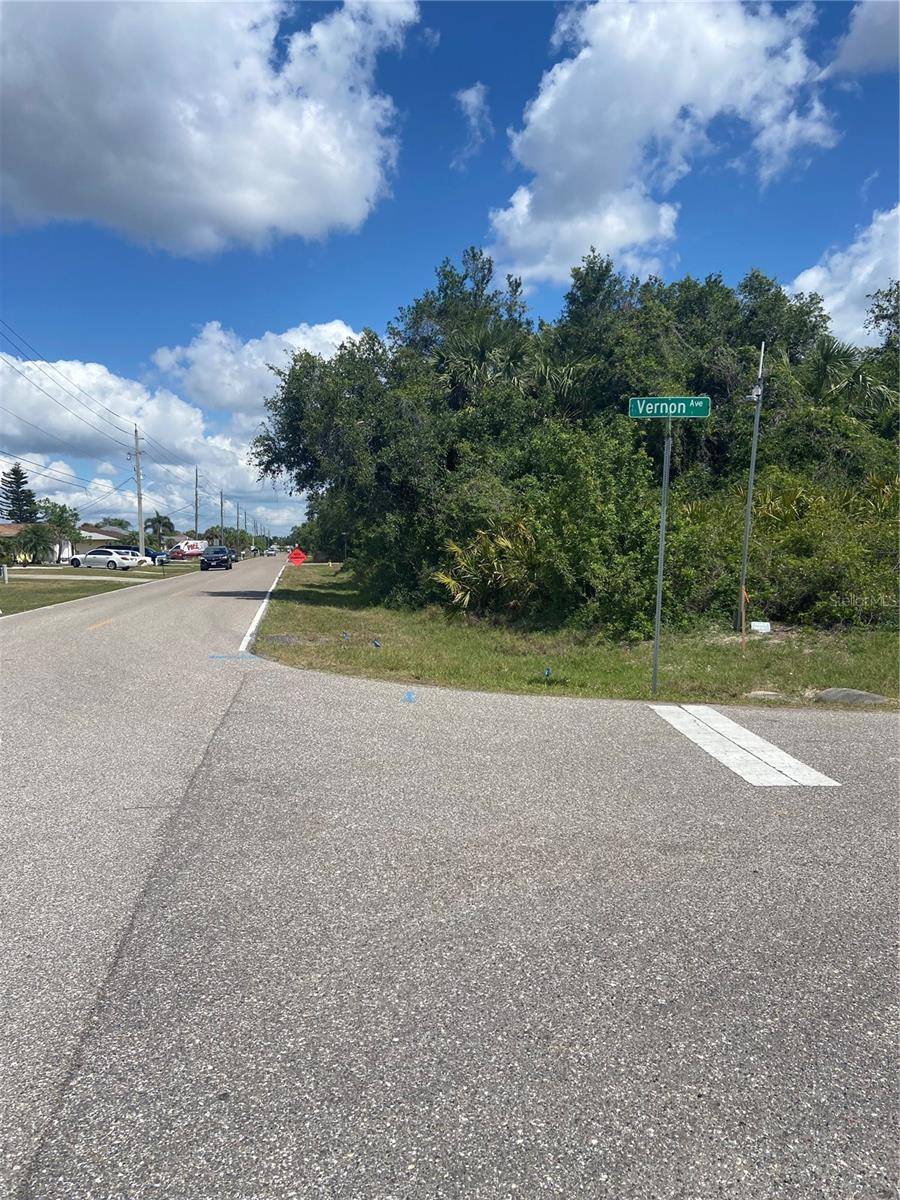 1190 VERNON AVE, Port Charlotte, FL 33948