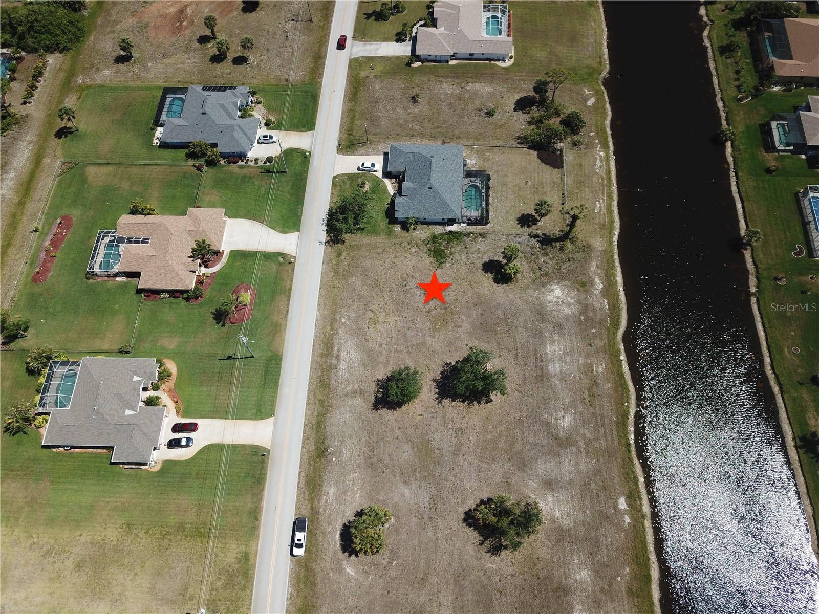 828 BOUNDARY BLVD, Rotonda West, FL 33947
