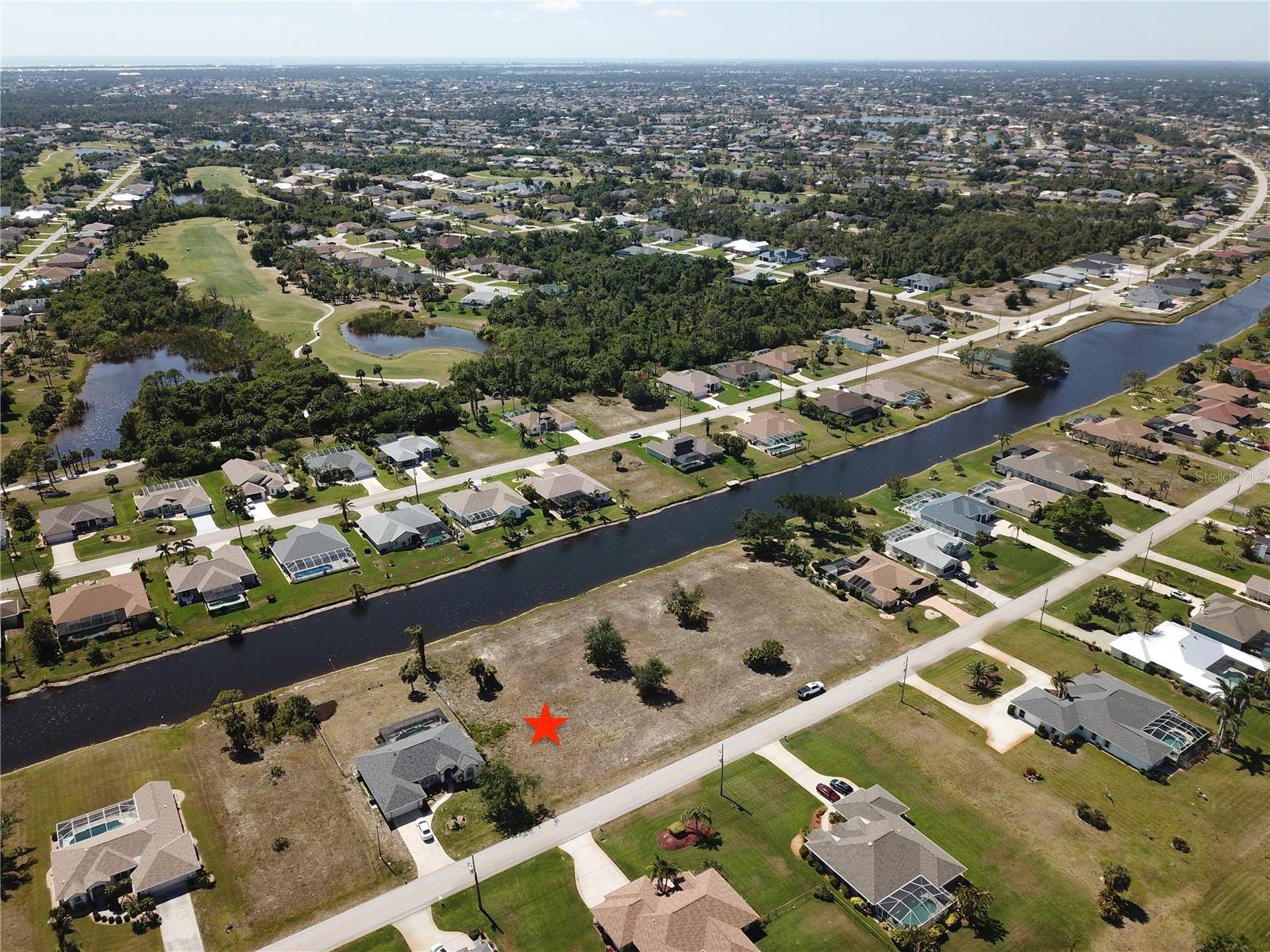 828 BOUNDARY BLVD, Rotonda West, FL 33947