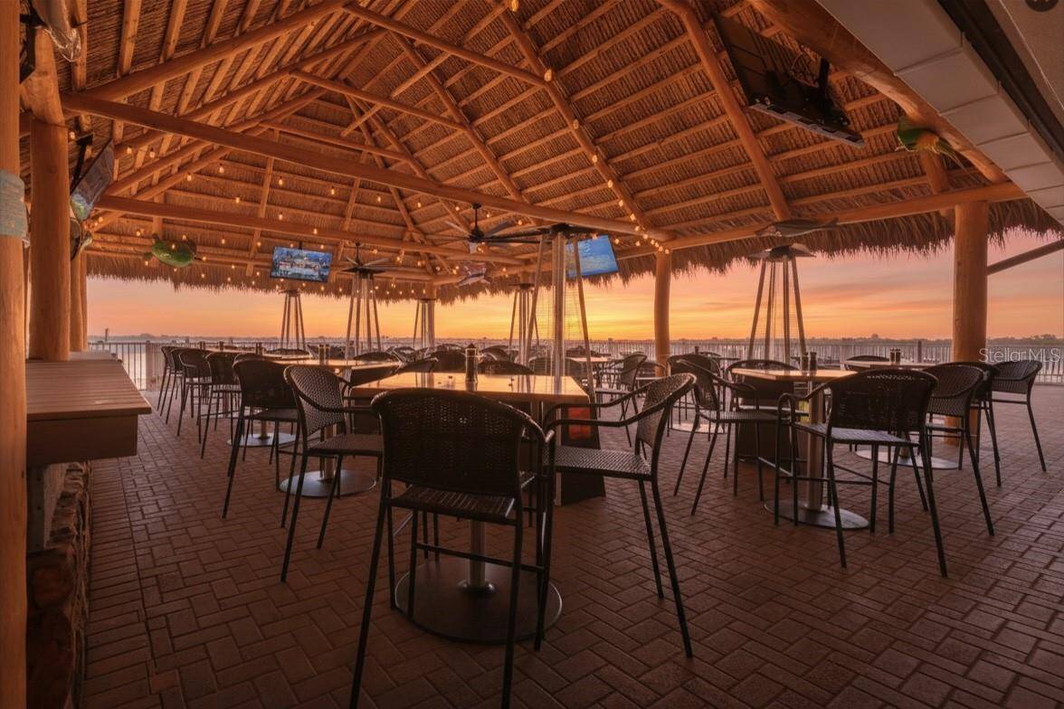 7150 N TAMIAMI TRL #S-600, Sarasota, FL 34243