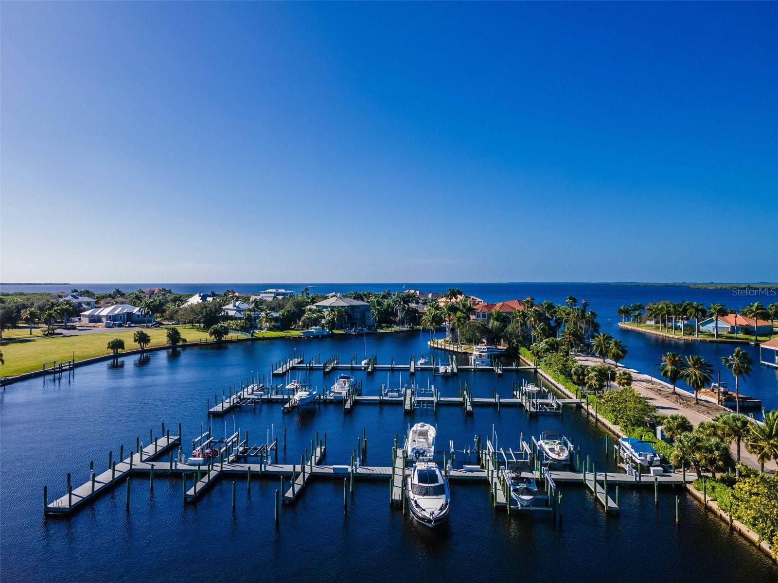4661 GRASSY POINT BLVD, Port Charlotte, FL 33952