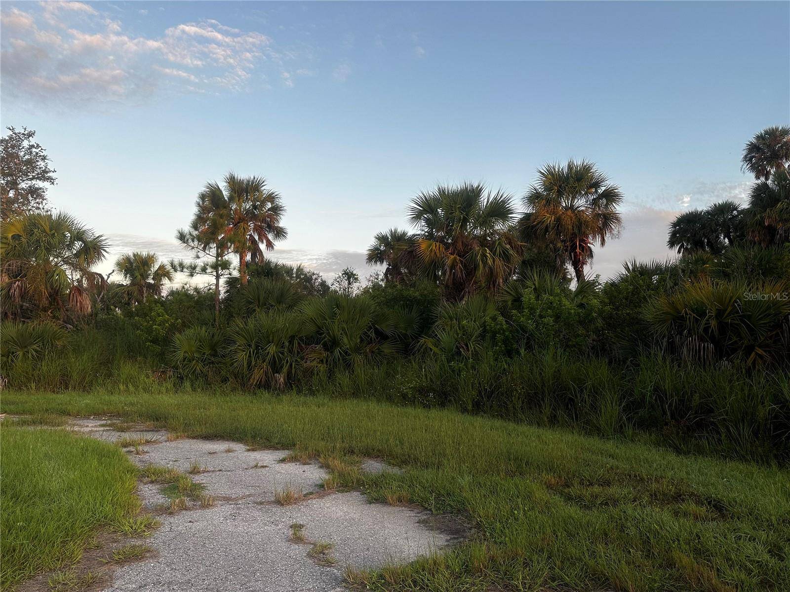 DUNE CT, North Port, FL 34288