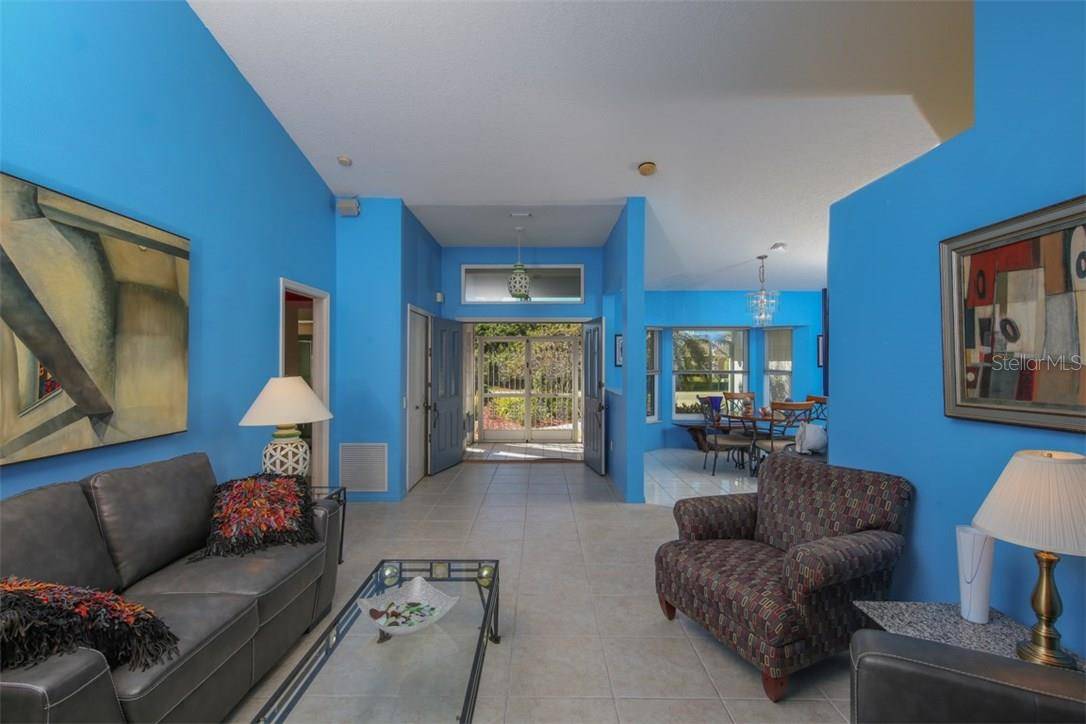 22 MARINER LN, Rotonda West, FL 33947