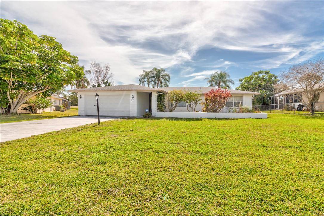 37 OAKLAND HILLS PL, Rotonda West, FL 33947