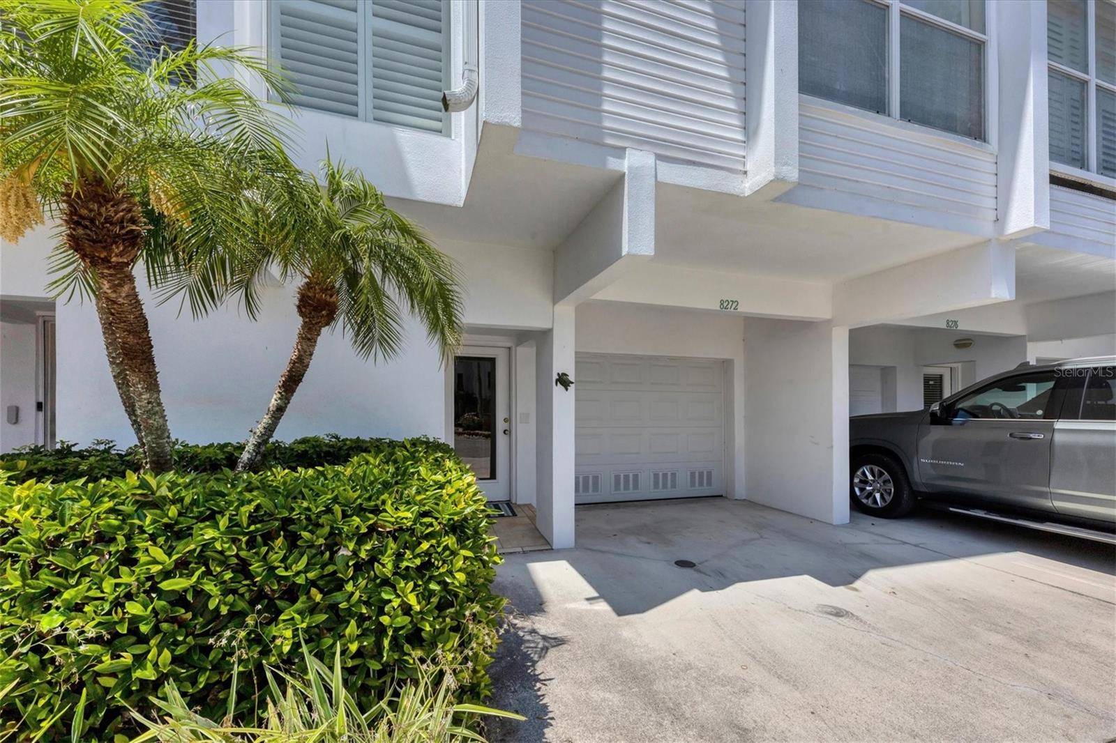 8272 HARBORSIDE CIR, Englewood, FL 34224