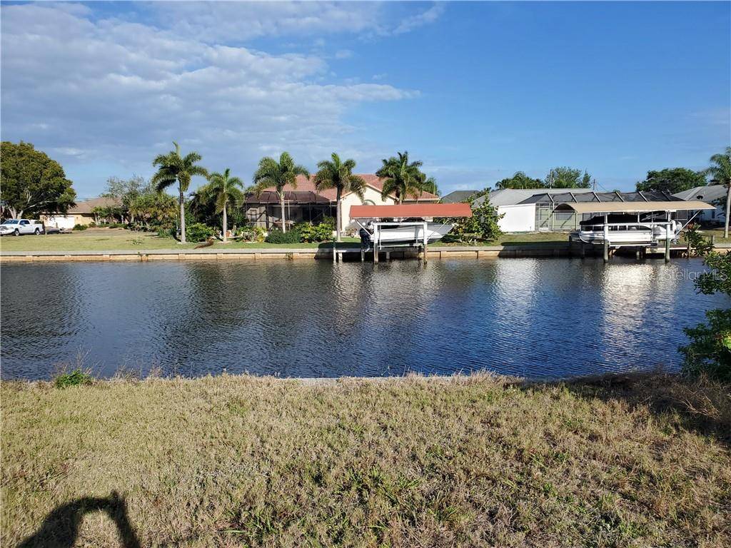 4228 EASTLAKE CT, Port Charlotte, FL 33948