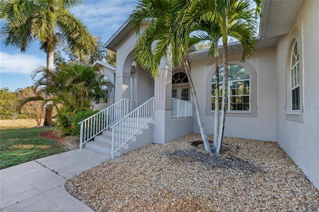100 SPANIARDS RD, Placida, FL 33946