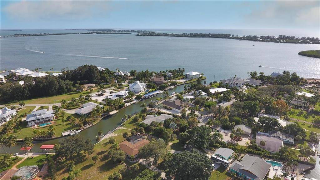 500 GREEN DOLPHIN DR S, Placida, FL 33946