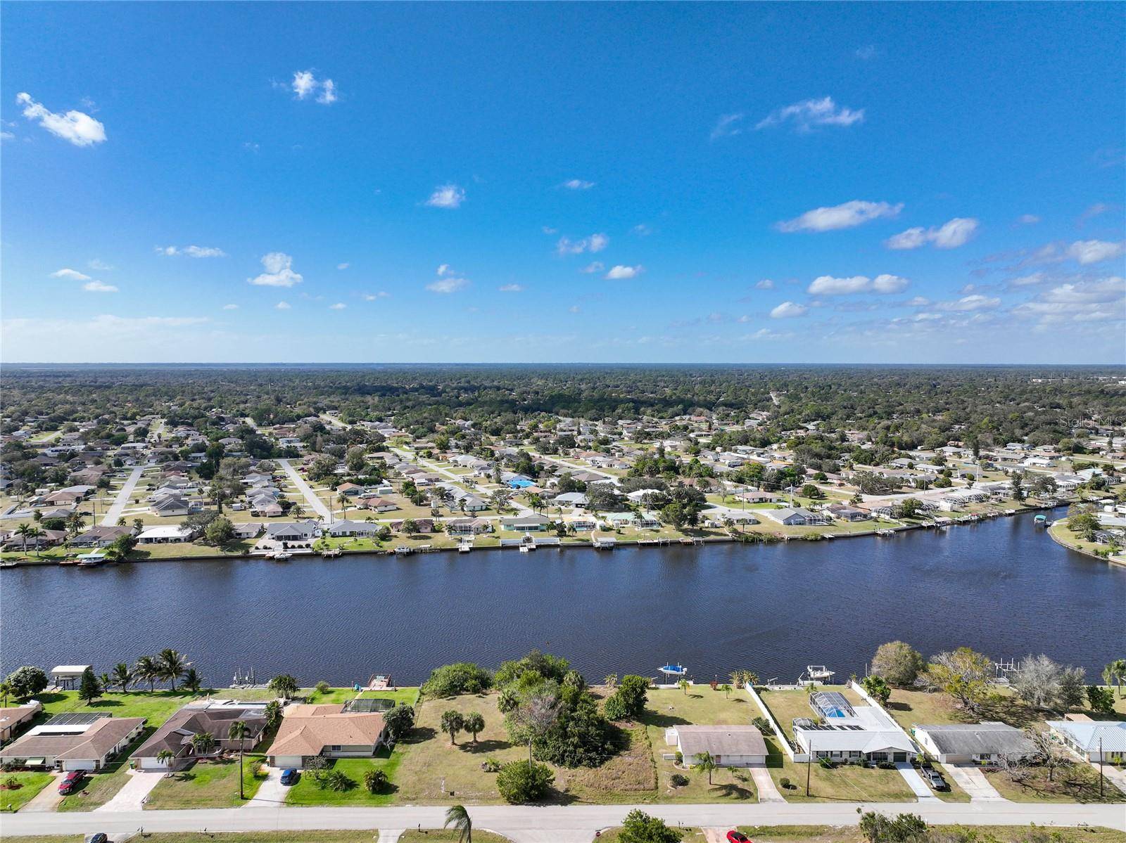 834 ELLICOTT CIR NW, Port Charlotte, FL 33952