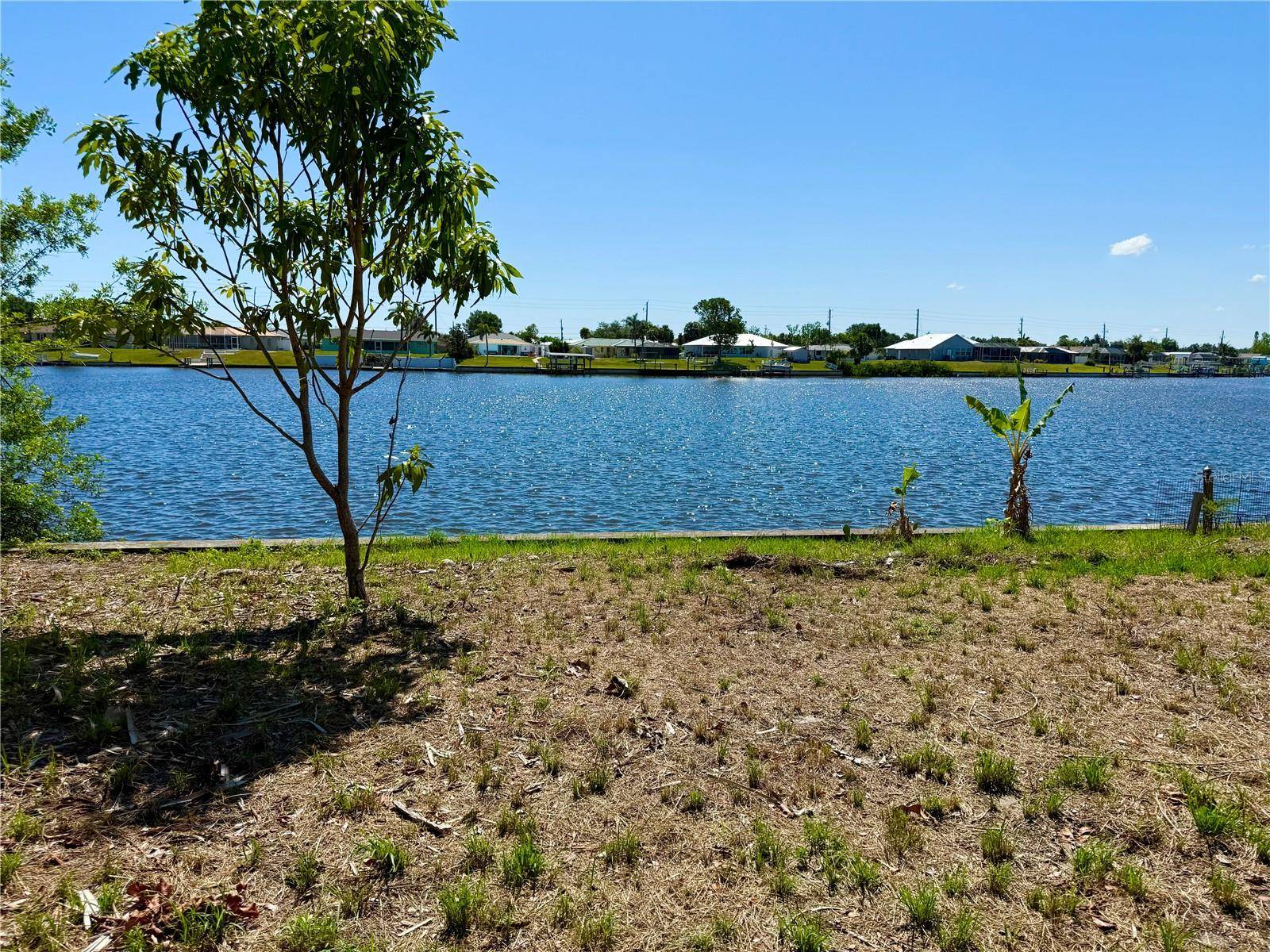 834 ELLICOTT CIR NW, Port Charlotte, FL 33952