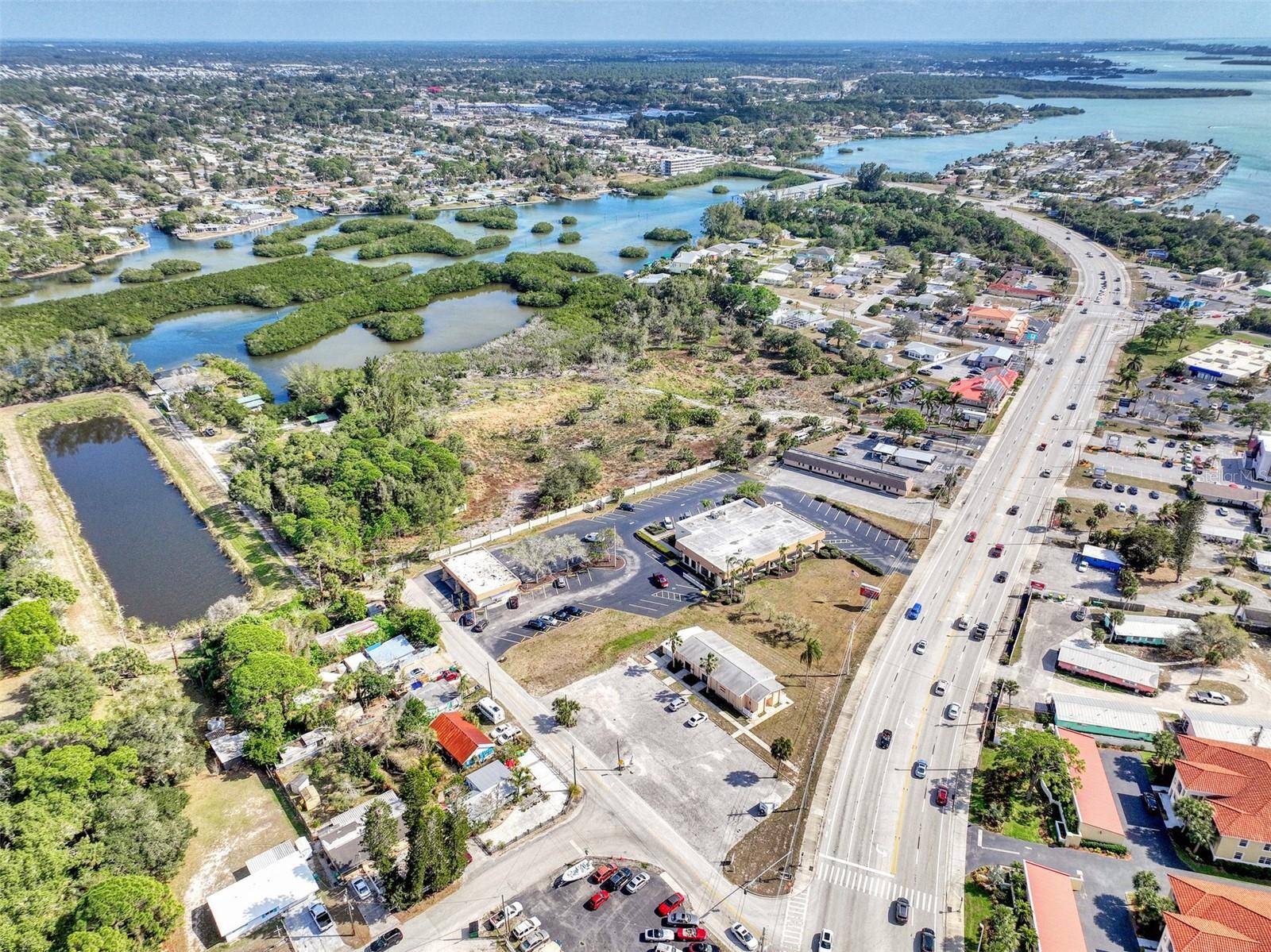 201 E BAY HEIGHTS RD, Englewood, FL 34223