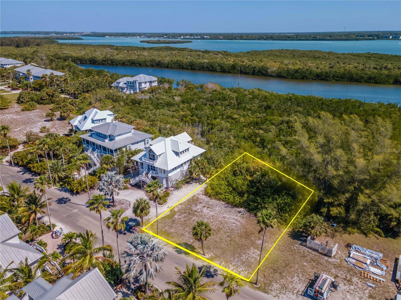 7395 PALM ISLAND DR #Lot 22, Placida, FL 33946