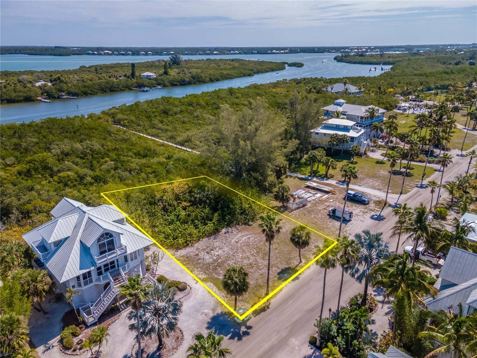 7395 PALM ISLAND DR #Lot 22, Placida, FL 33946