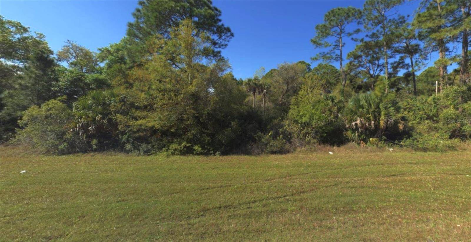 1573, 1565 & 1557 BISCAYNE DR, Port Charlotte, FL 33953