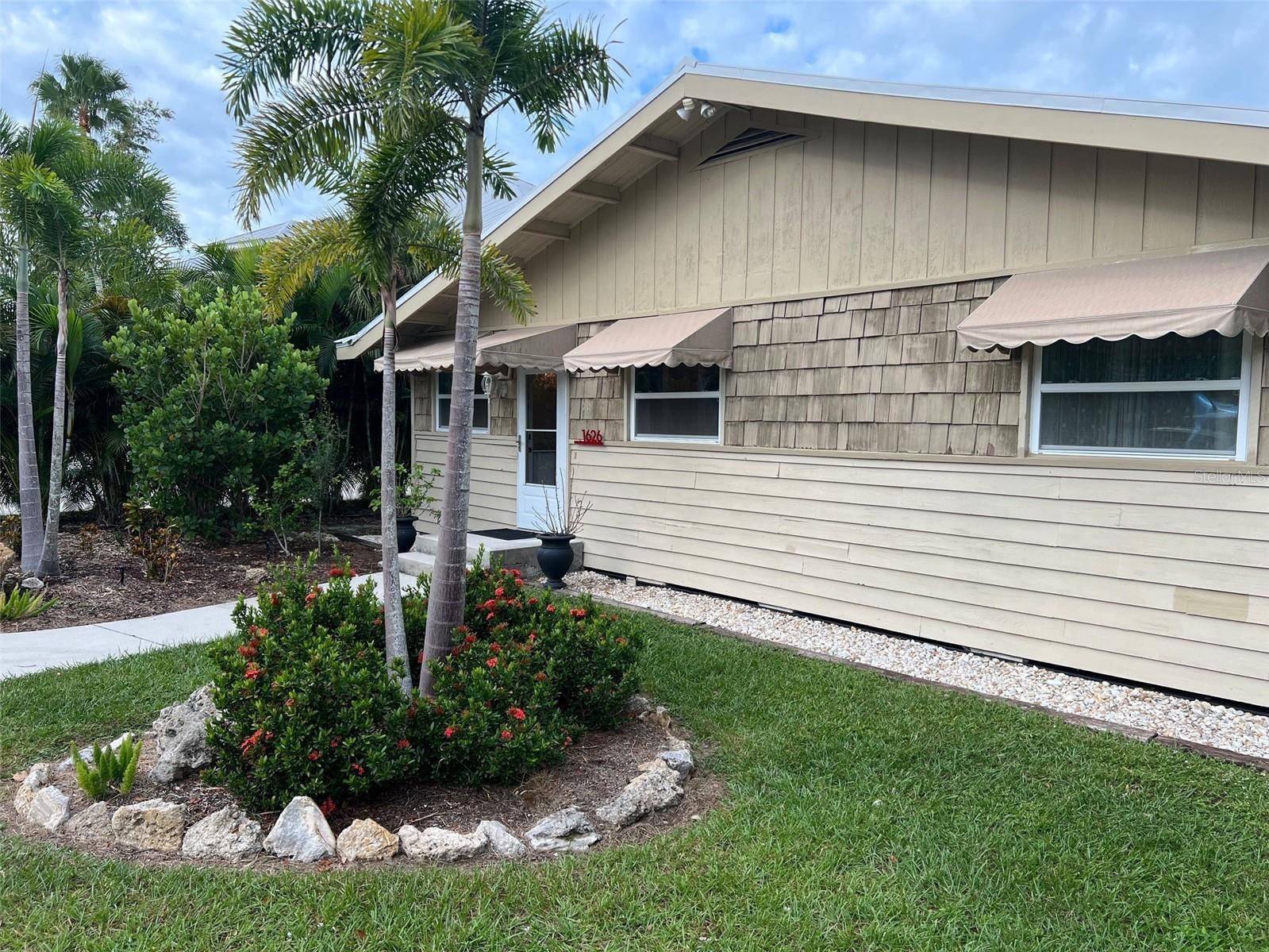 1626 NEW POINT COMFORT RD, Englewood, FL 34223