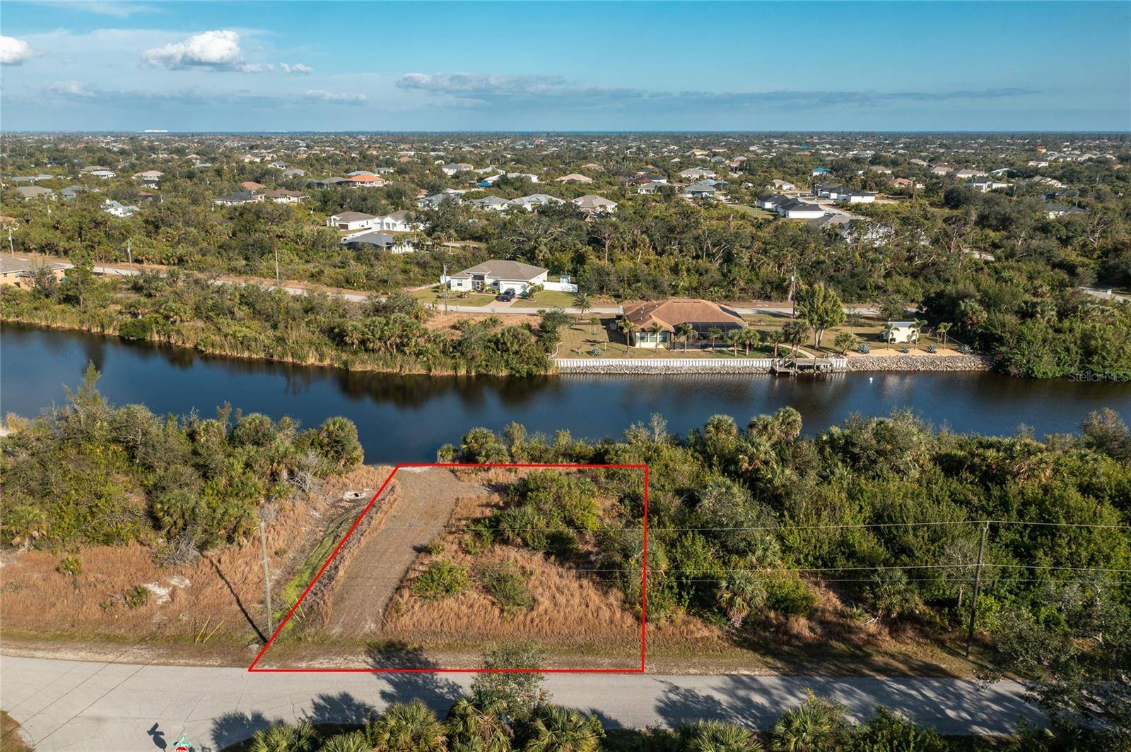10136 COCOA BEACH ST, Port Charlotte, FL 33981