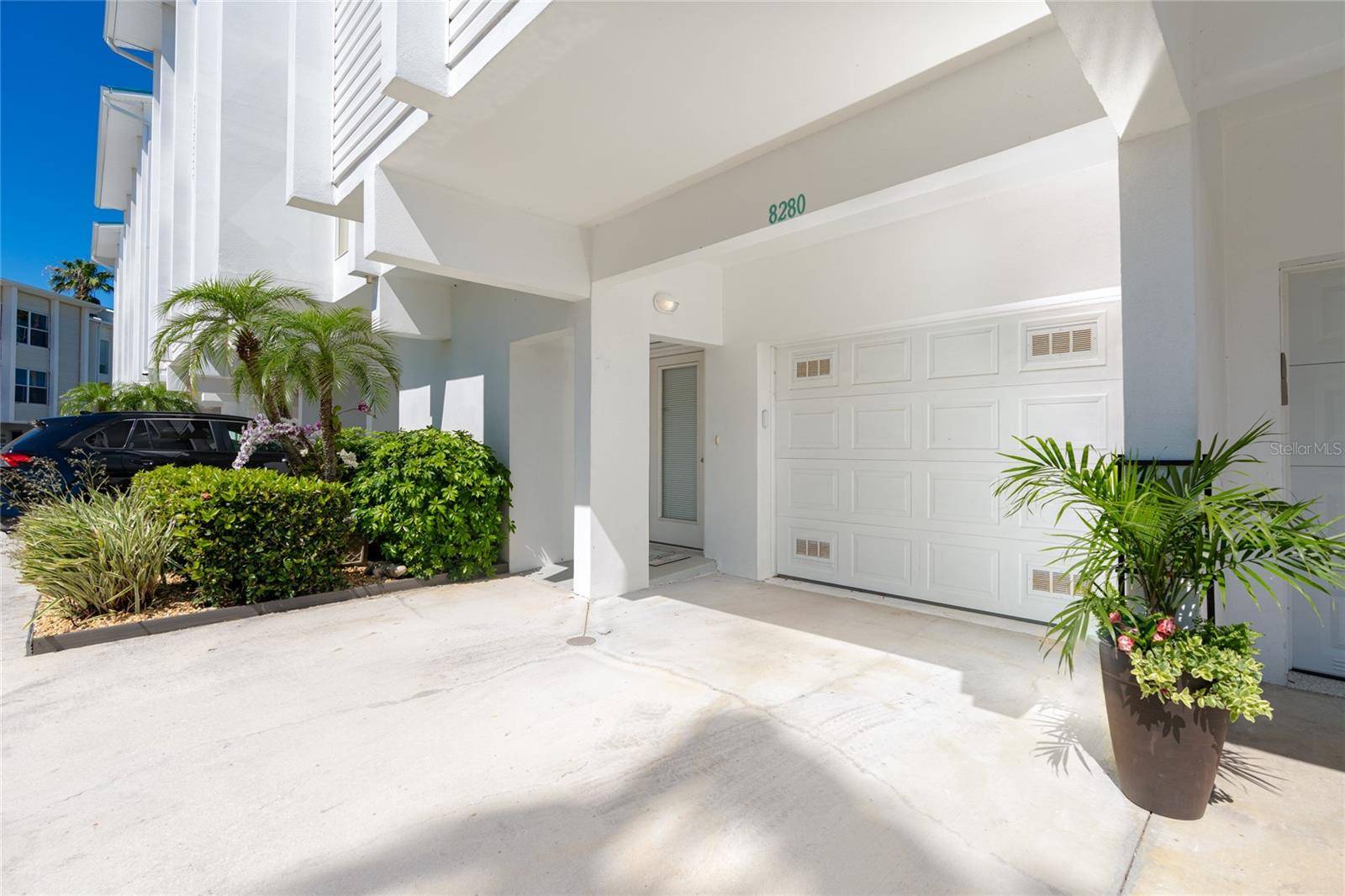 8280 HARBORSIDE CIR, Englewood, FL 34224