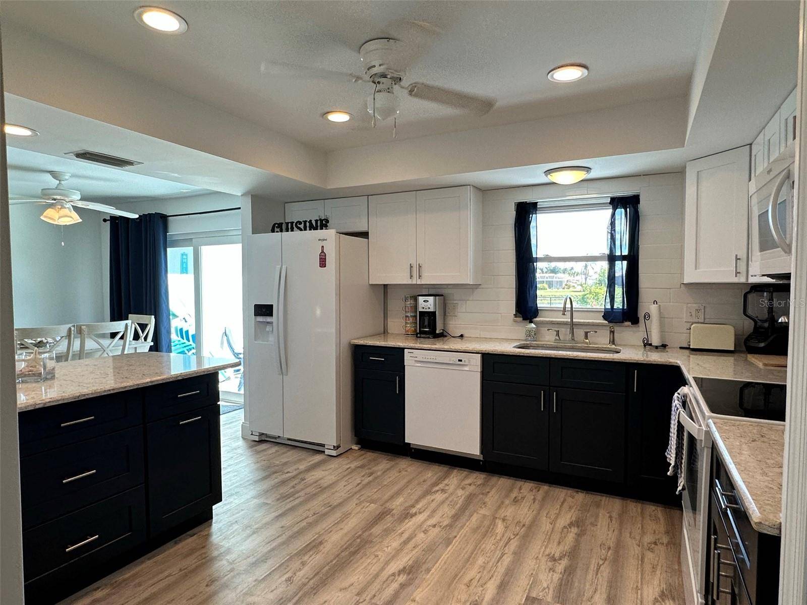 45 OAKLAND HILLS CT, Rotonda West, FL 33947