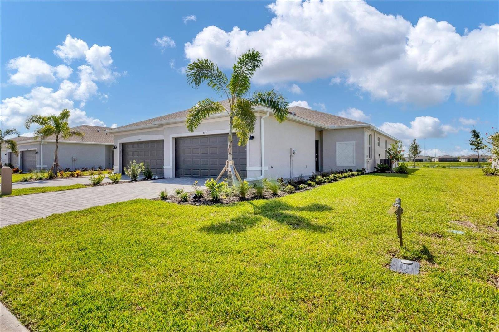 8757 SAINT KITTS CIR, Englewood, FL 34224
