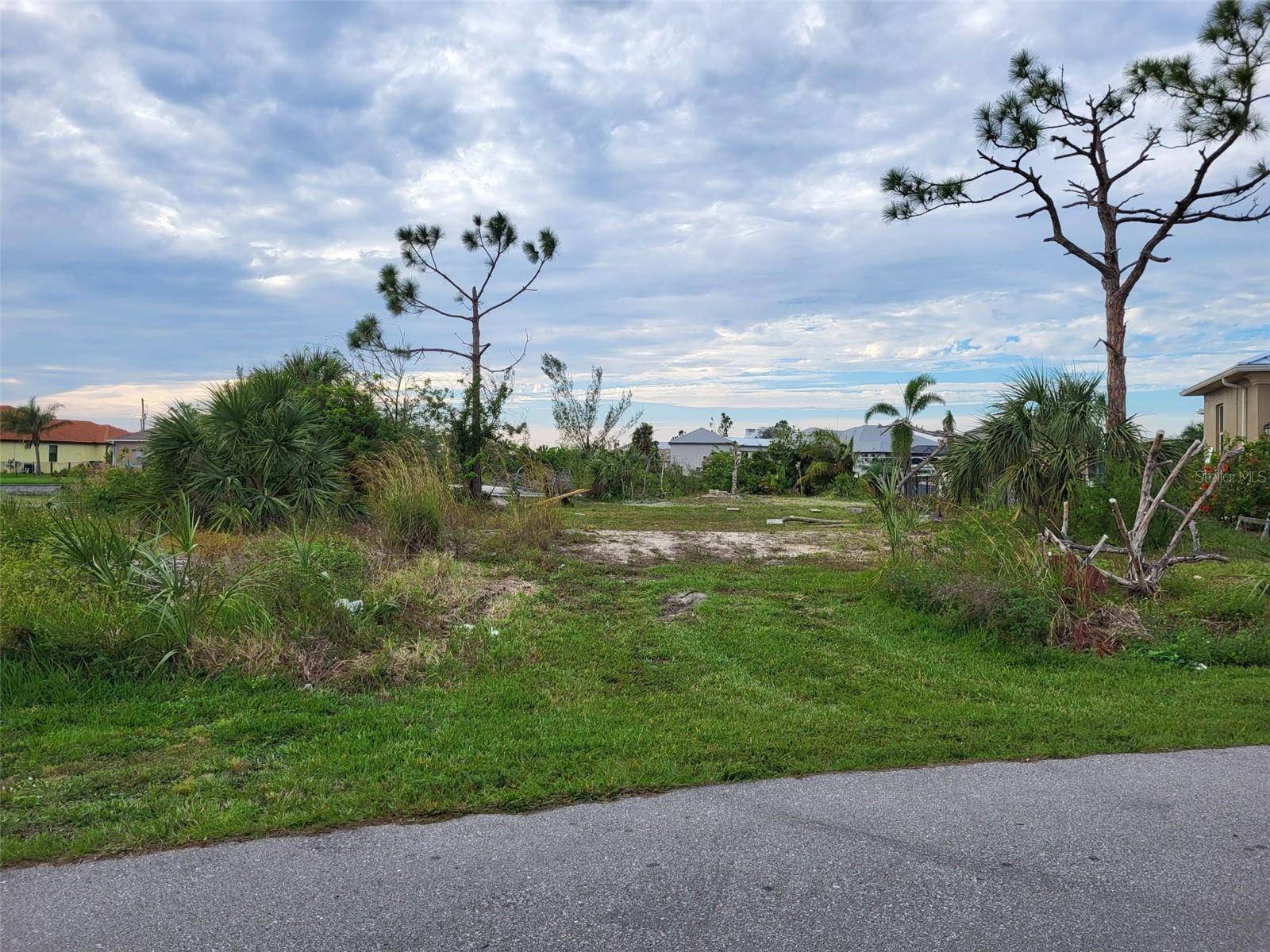 10610 RIVERSIDE RD, Port Charlotte, FL 33981