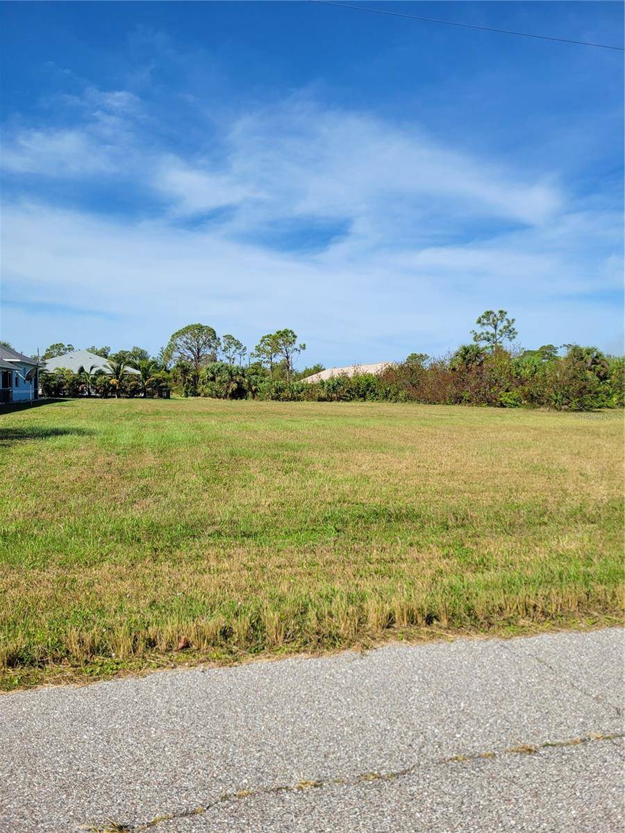 9 HYDE CT, Rotonda West, FL 33947