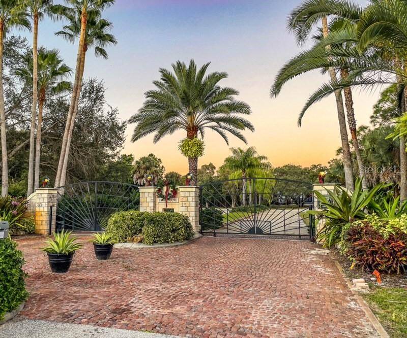 10081 CREEKSIDE DR, Placida, FL 33946