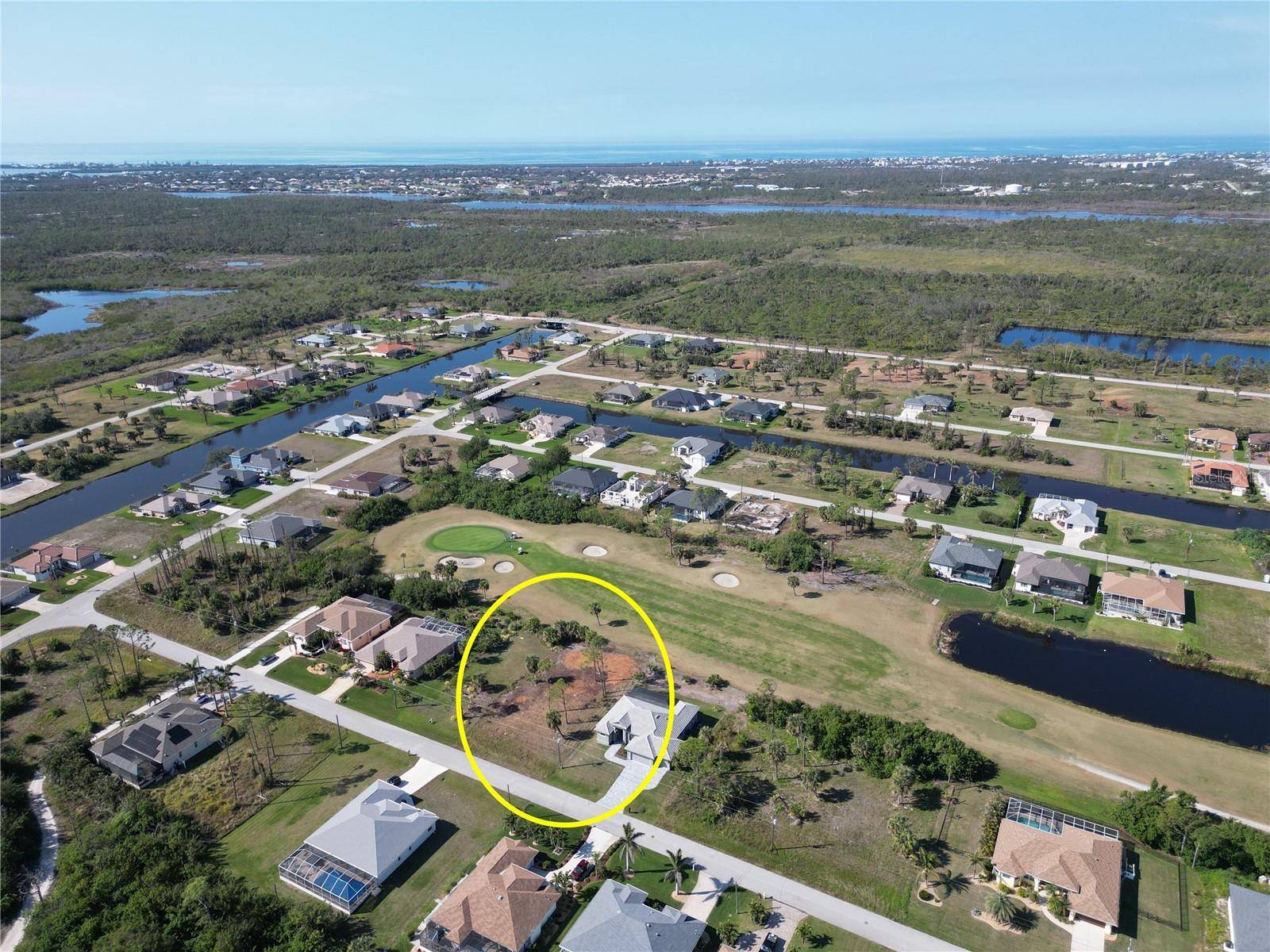 10 PINE VALLEY PL, Rotonda West, FL 33947
