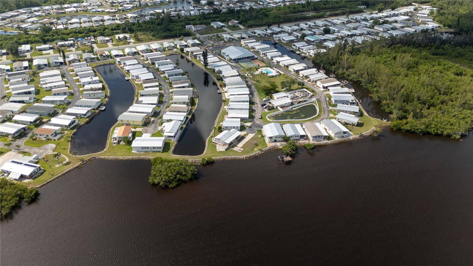 4300 RIVERSIDE DR #114, Punta Gorda, FL 33982