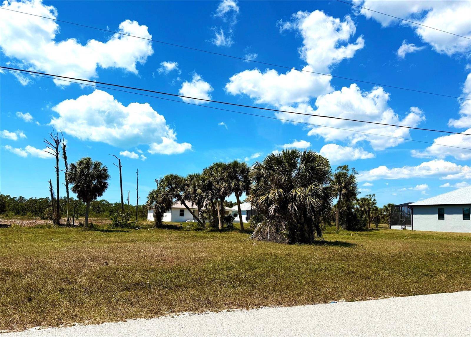 241 W PINE VALLEY LN, Rotonda West, FL 33947
