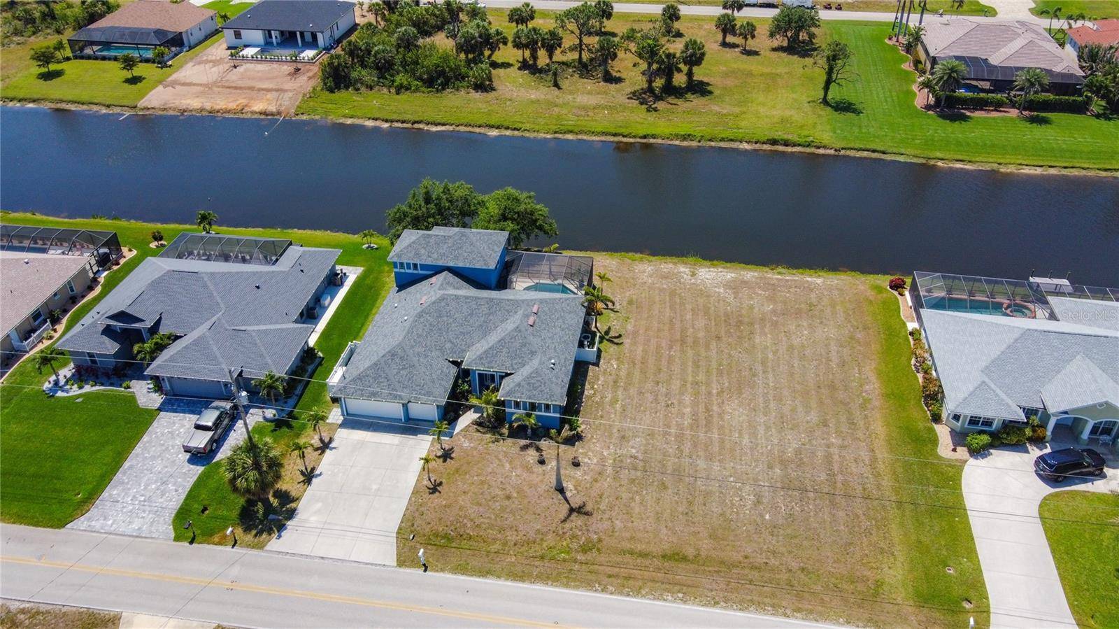 1167 ROTONDA CIR, Rotonda West, FL 33947