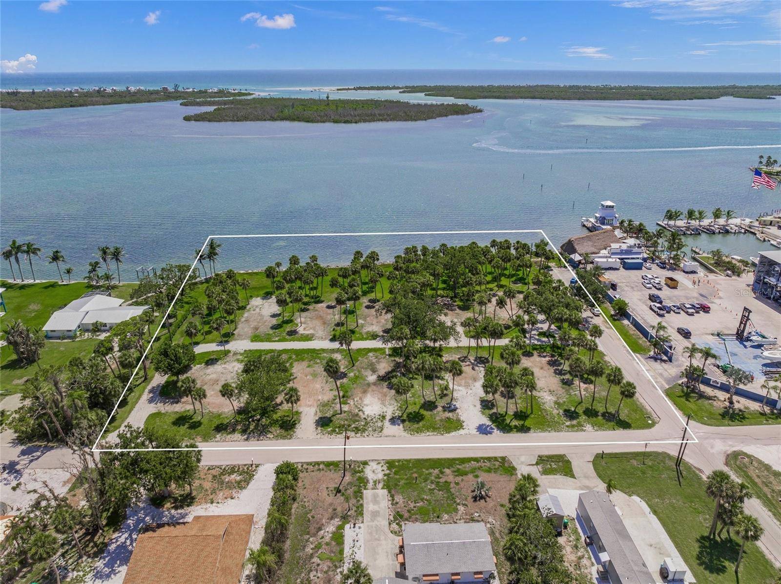1 RASCHE RD, Englewood, FL 34224