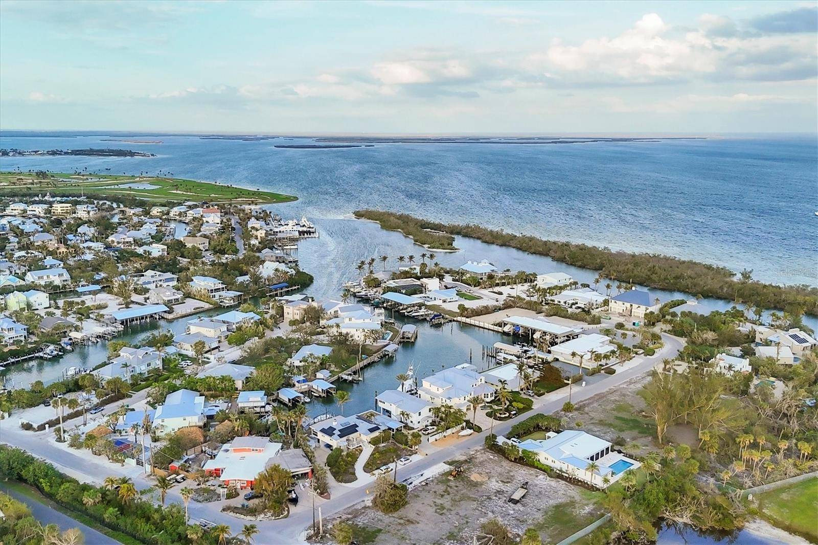 140 DAMFINO ST, Boca Grande, FL 33921