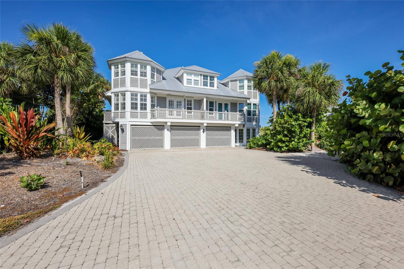 17 SEAWATCH DR, Boca Grande, FL 33921
