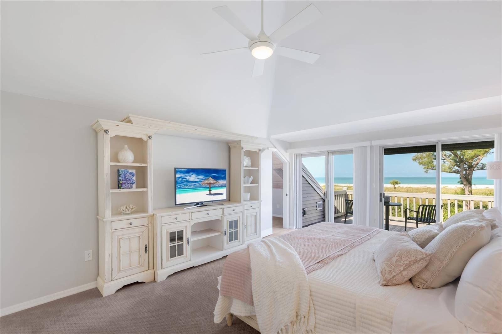 17 SEAWATCH DR, Boca Grande, FL 33921