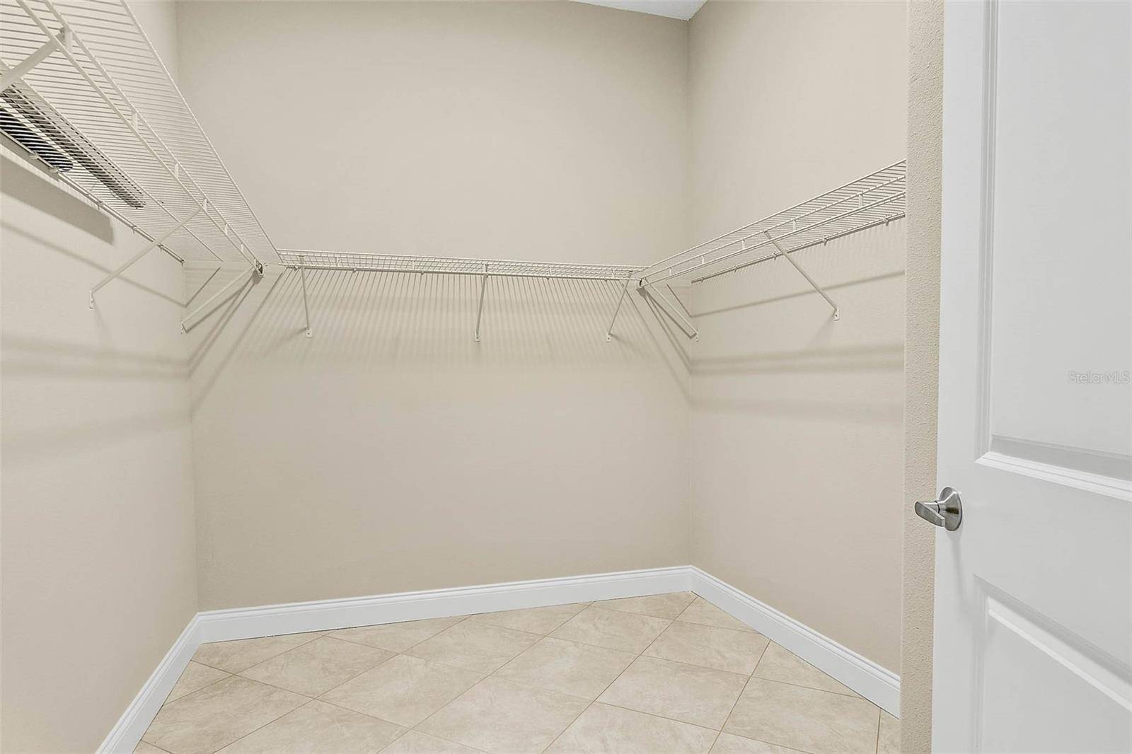 3 WHITE HOLLY PL, Palm Coast, FL 32164