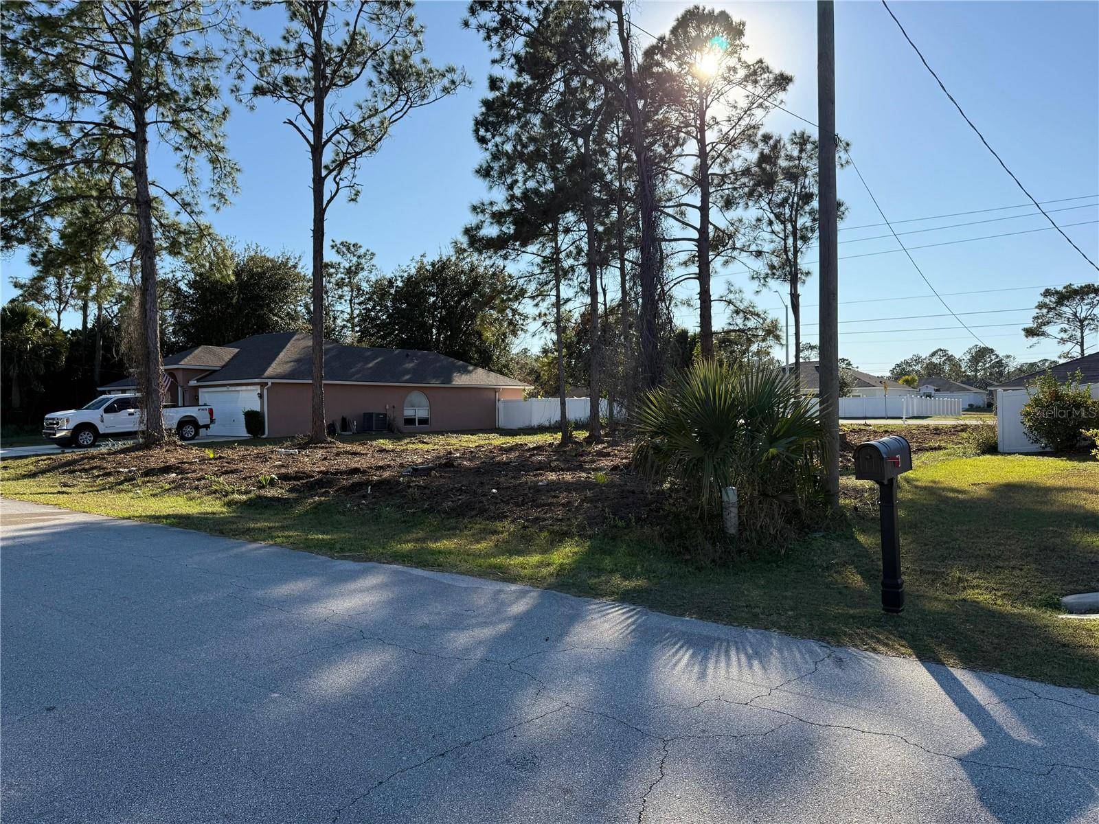 8 SEDERHOLM PATH, Palm Coast, FL 32164