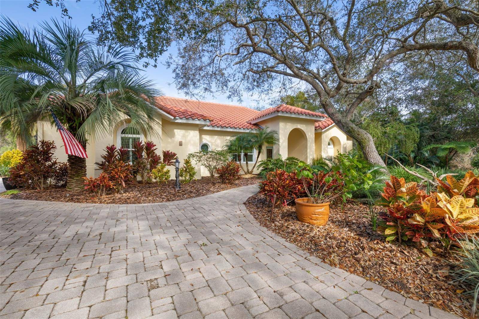 8 ROMA CT, Palm Coast, FL 32137