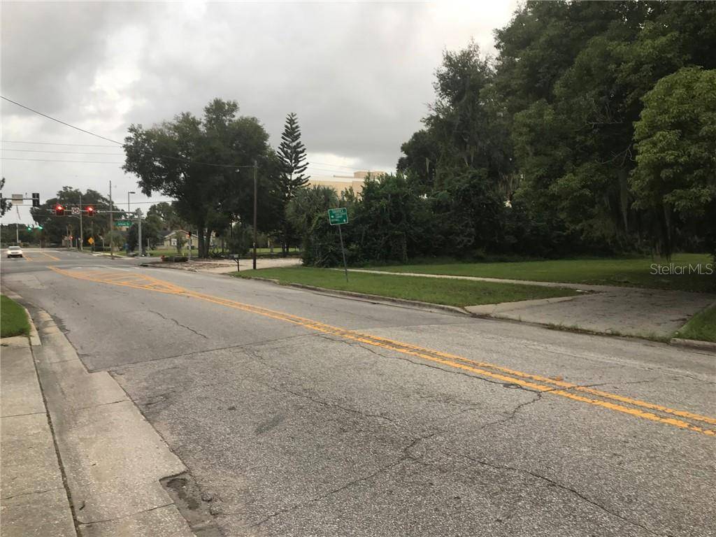 315 N SINCLAIR AVE, Tavares, FL 32778