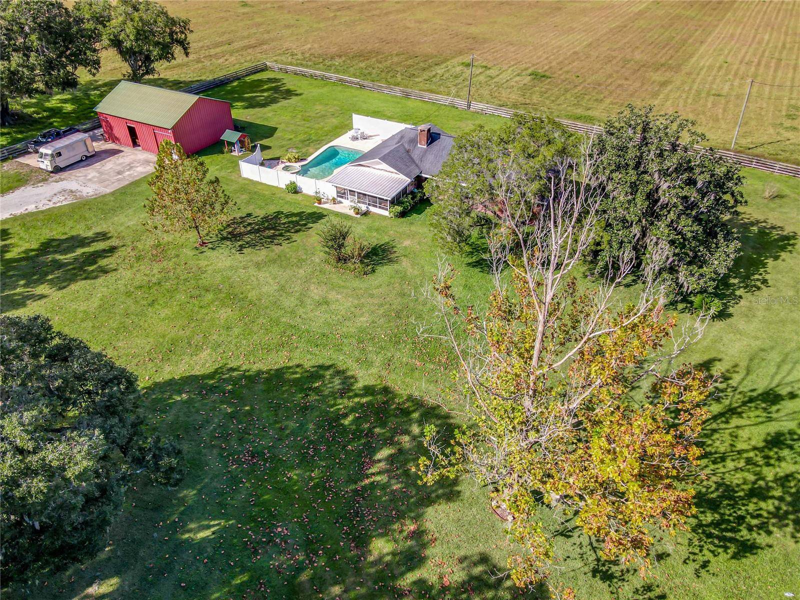 10038 N US HIGHWAY 301, Oxford, FL 34484