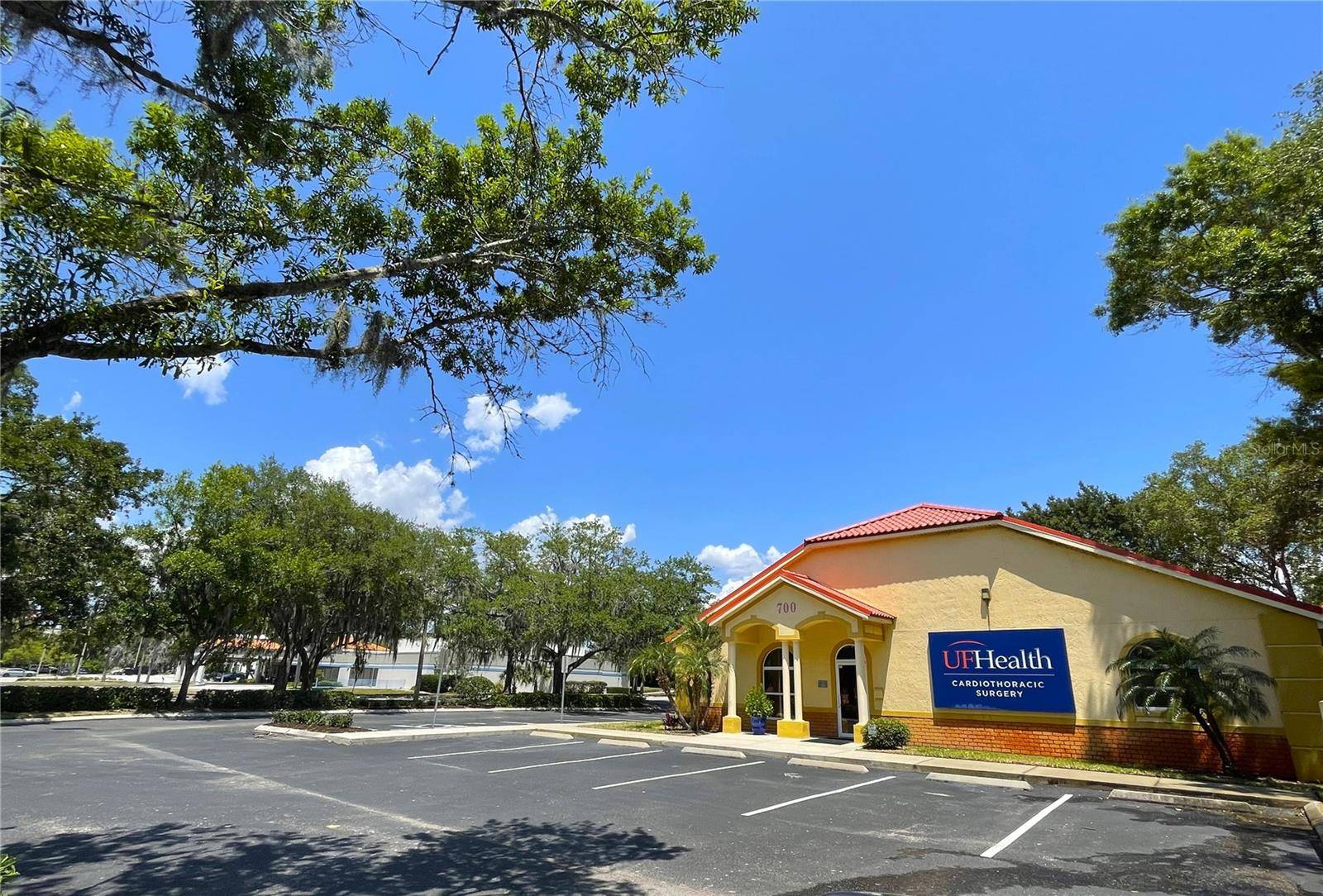 700 DOCTORS CT, Leesburg, FL 34748