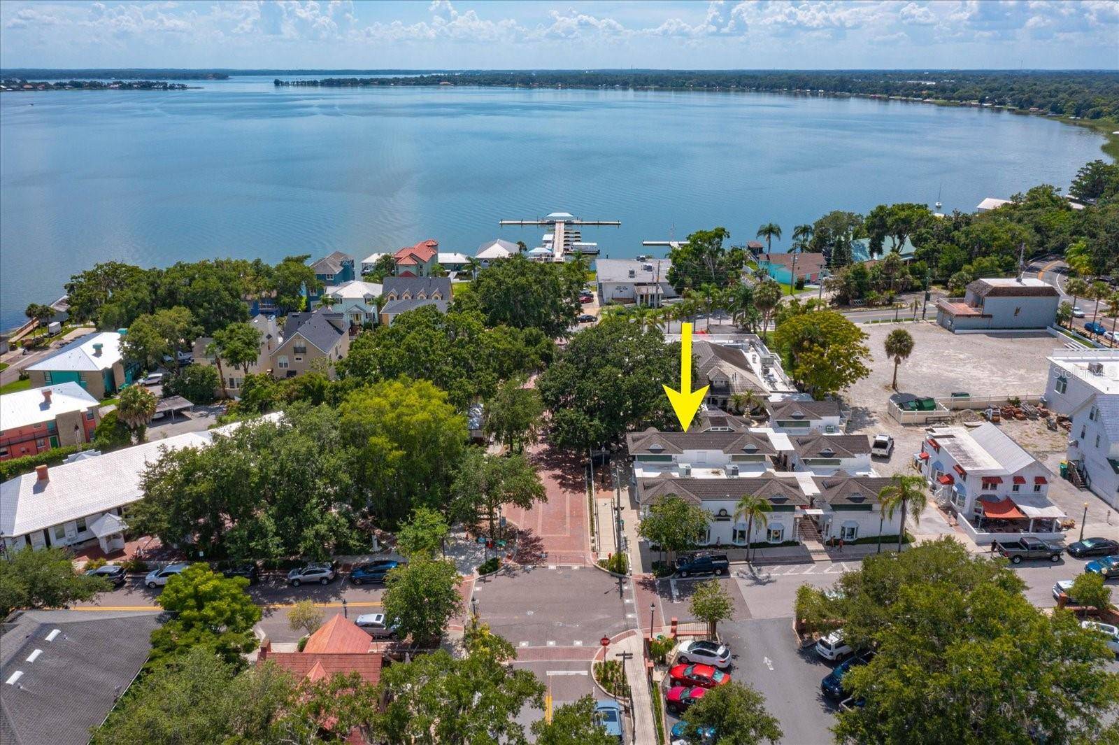 237 W 4TH AVE #2, Mount Dora, FL 32757