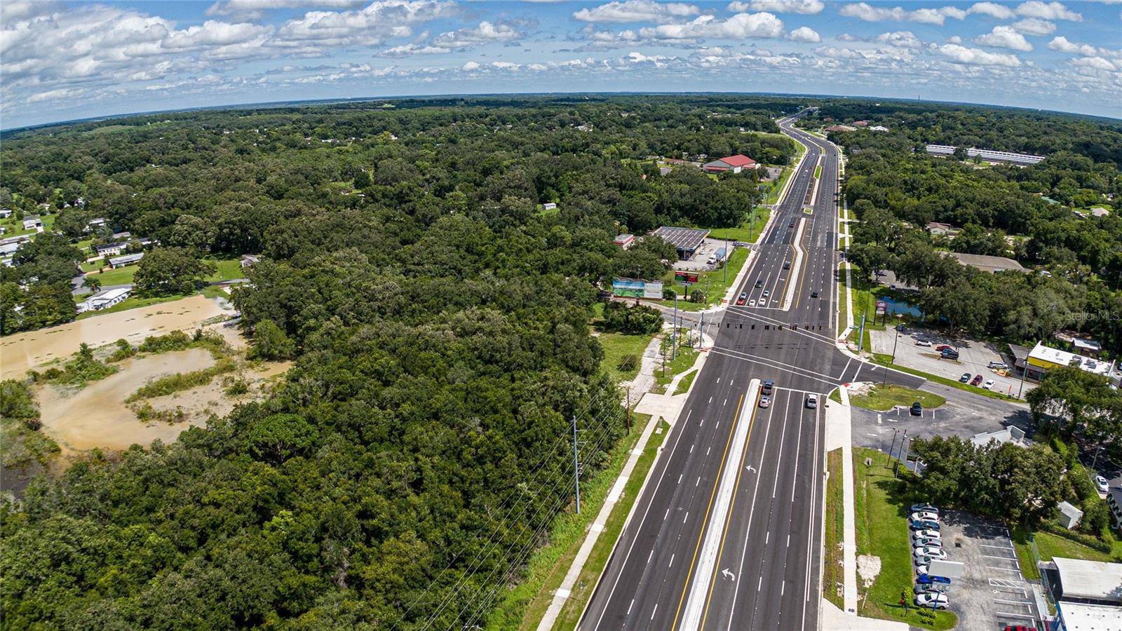 353 S US HWY 27/441, Lady Lake, FL 32159
